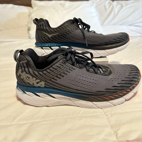 Hoka One One Clifton 5 1093755 FGEB Mens US 11 Running Shoes Gray Sneakers